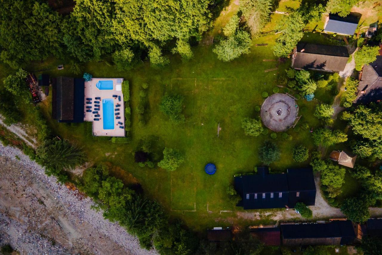 Fratii Jderi - Utopia Verde Brezoi Exteriör bild